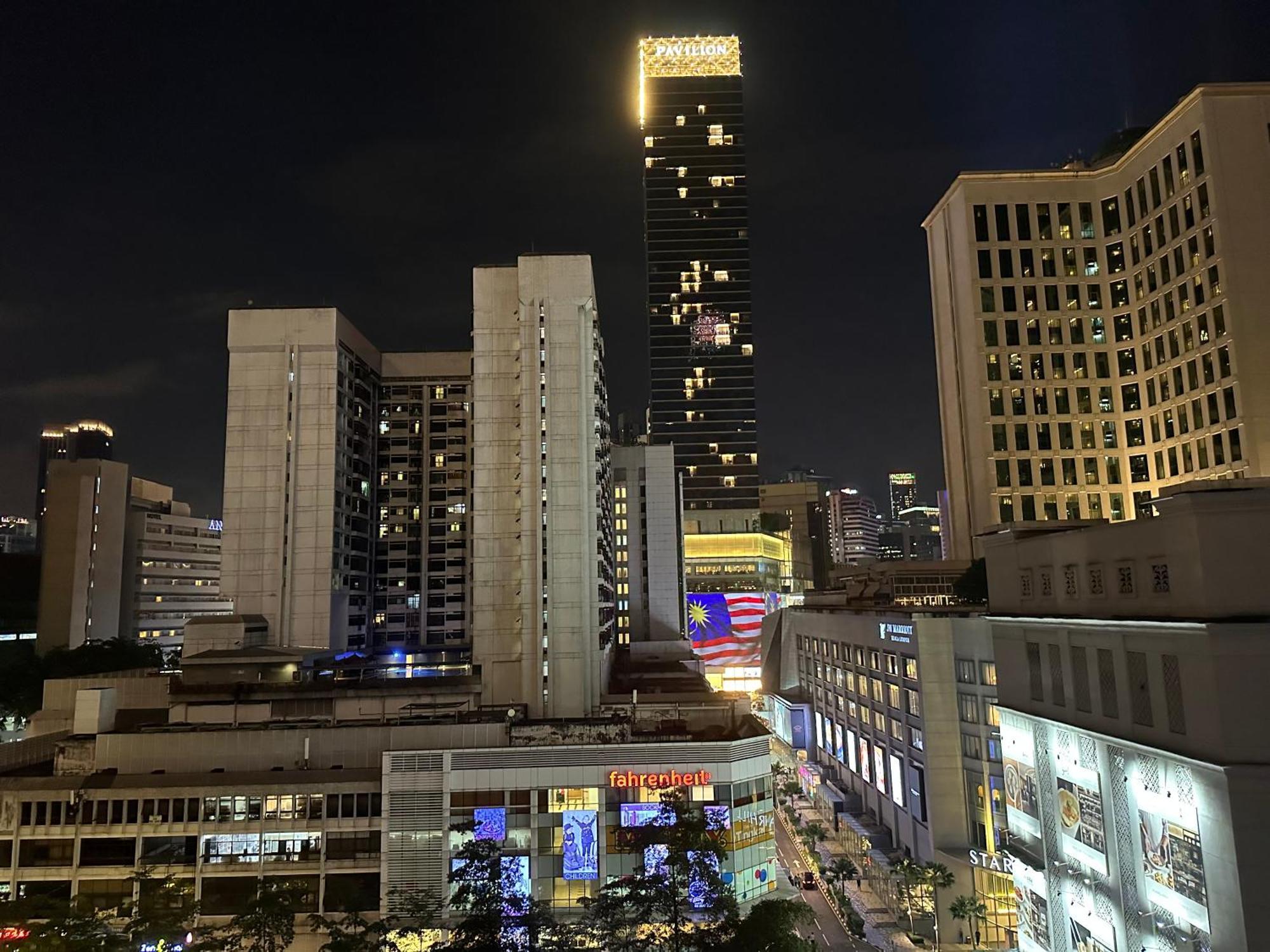 Axon Bukit Bukit Bintang Klcc By Sky Pool Hotel Kuala Lumpur Exterior photo