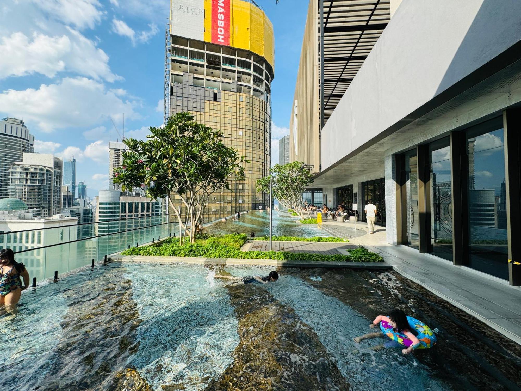 Axon Bukit Bukit Bintang Klcc By Sky Pool Hotel Kuala Lumpur Exterior photo